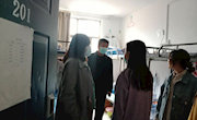 公司党员领导干部深入员工宿舍开展疫情防控工作